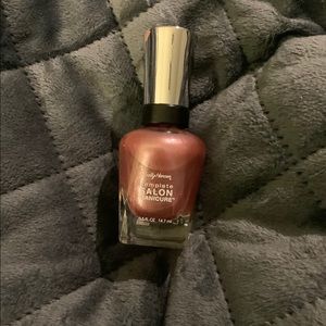 Sally Hansen complete salon